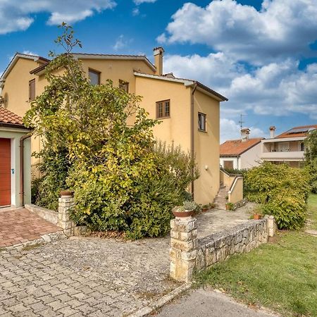 Apartments Ruzica Porec Exterior photo