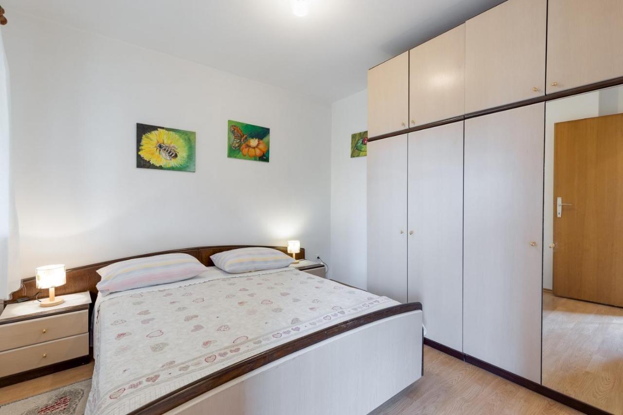 Apartments Ruzica Porec Exterior photo