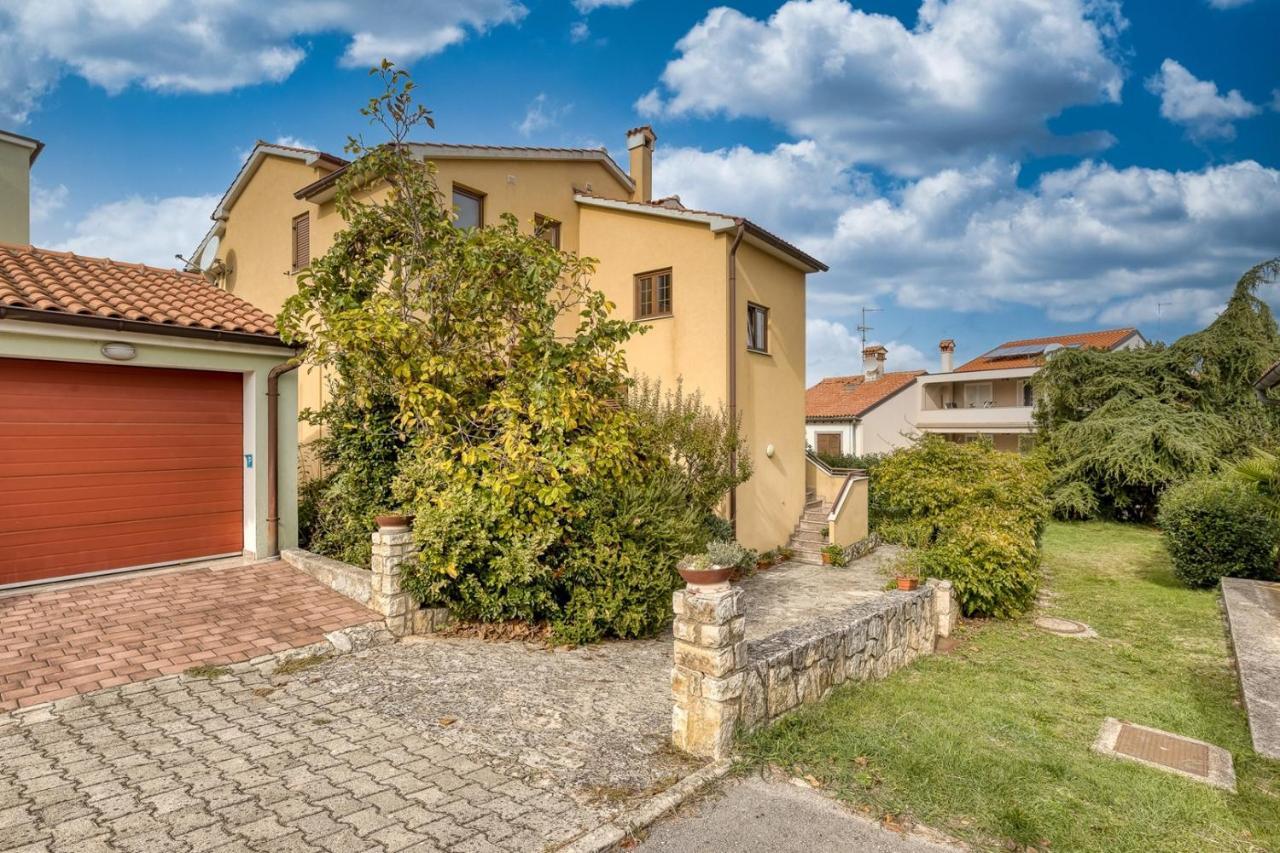 Apartments Ruzica Porec Exterior photo