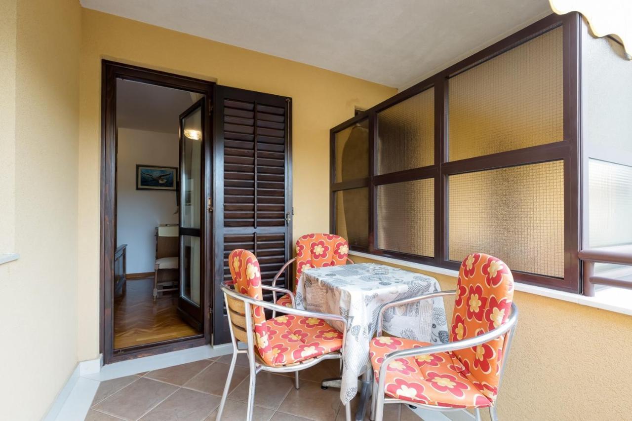 Apartments Ruzica Porec Exterior photo