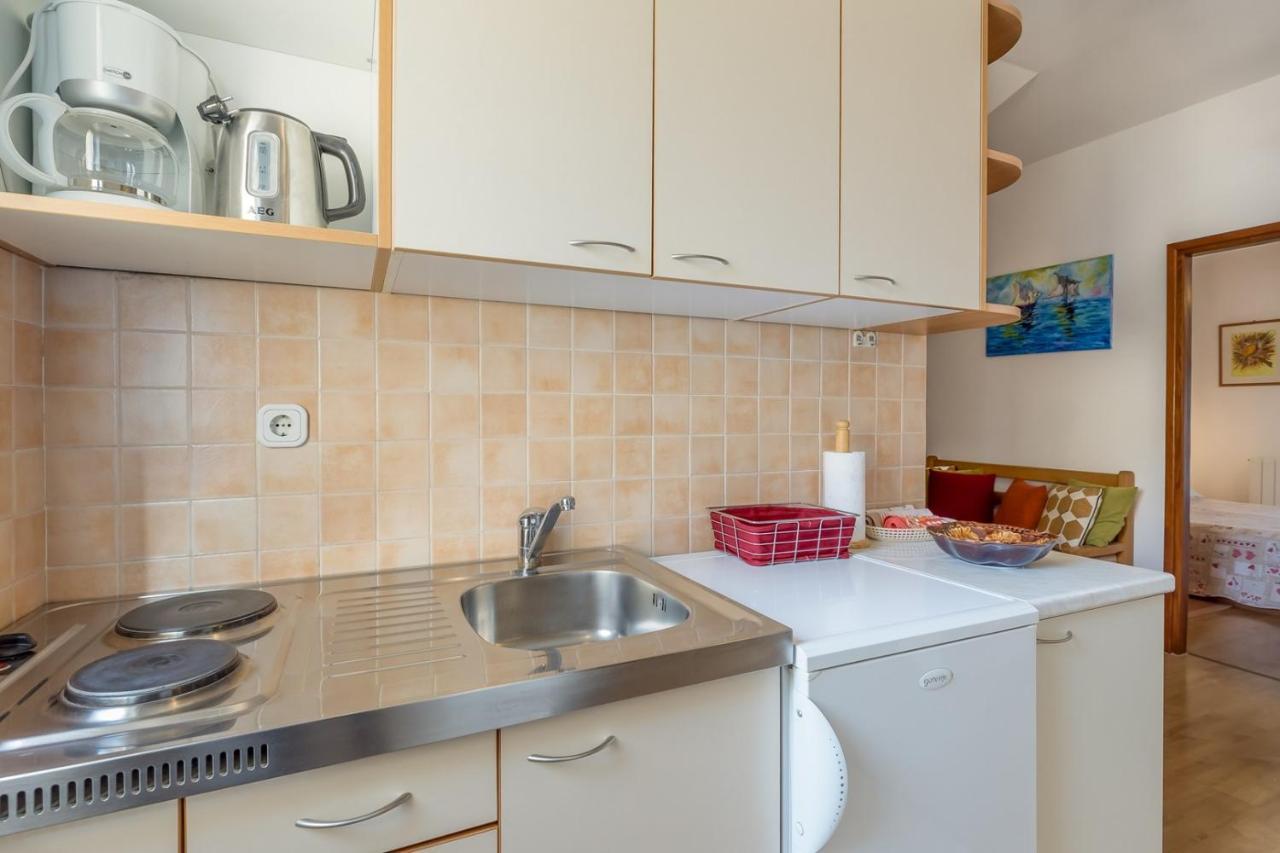 Apartments Ruzica Porec Exterior photo