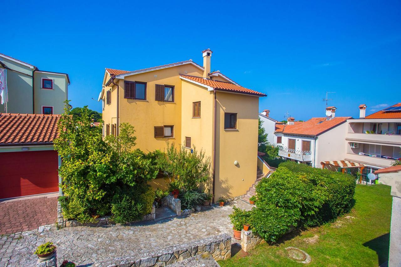 Apartments Ruzica Porec Exterior photo